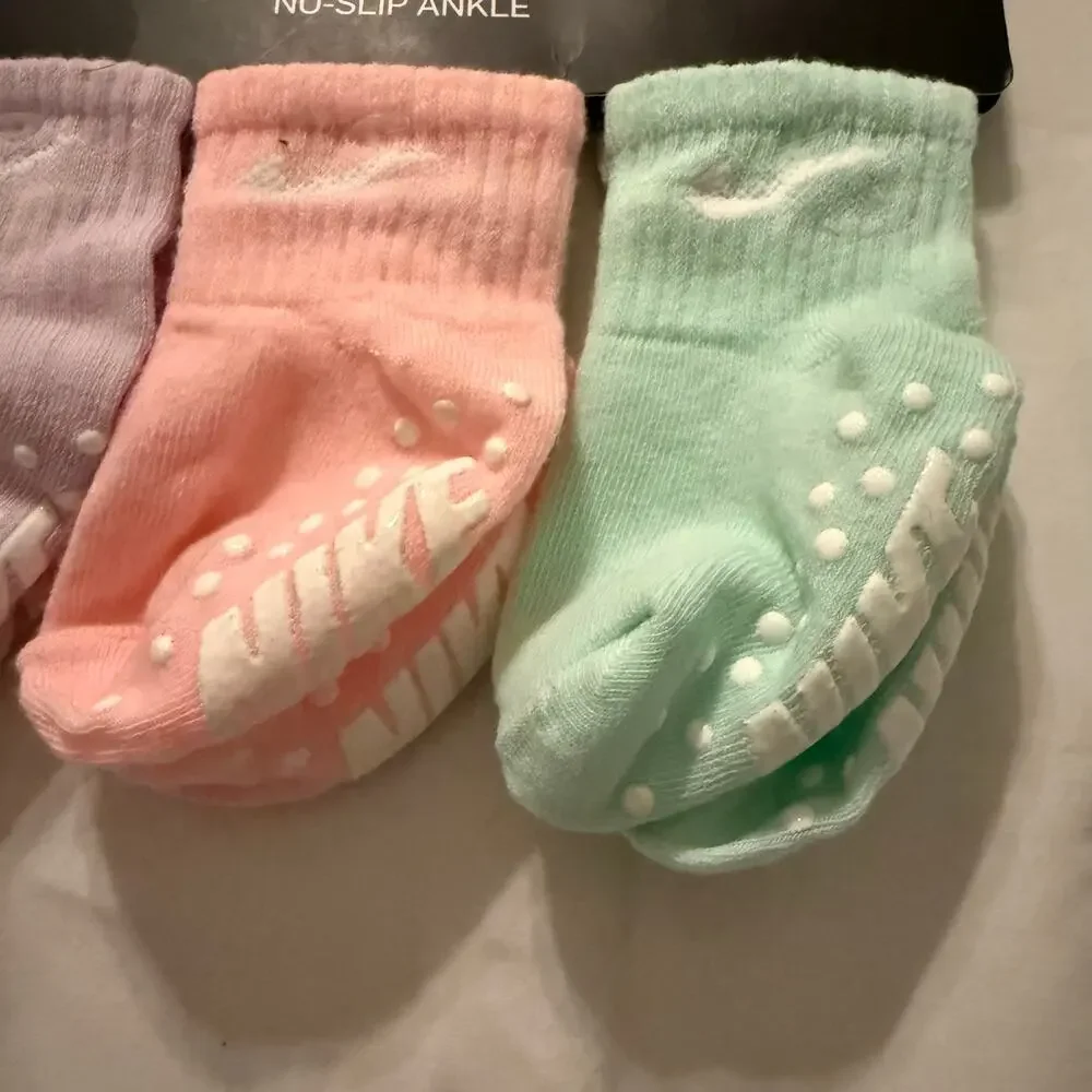 Nike Toddler 3 Pk Purple Pink Green Ankle No Slip Embroidery Logo Socks Size 2-4